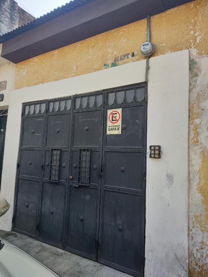 אנטיגואה גואטמלה Francisco'S Rest House Hotel מראה חיצוני תמונה